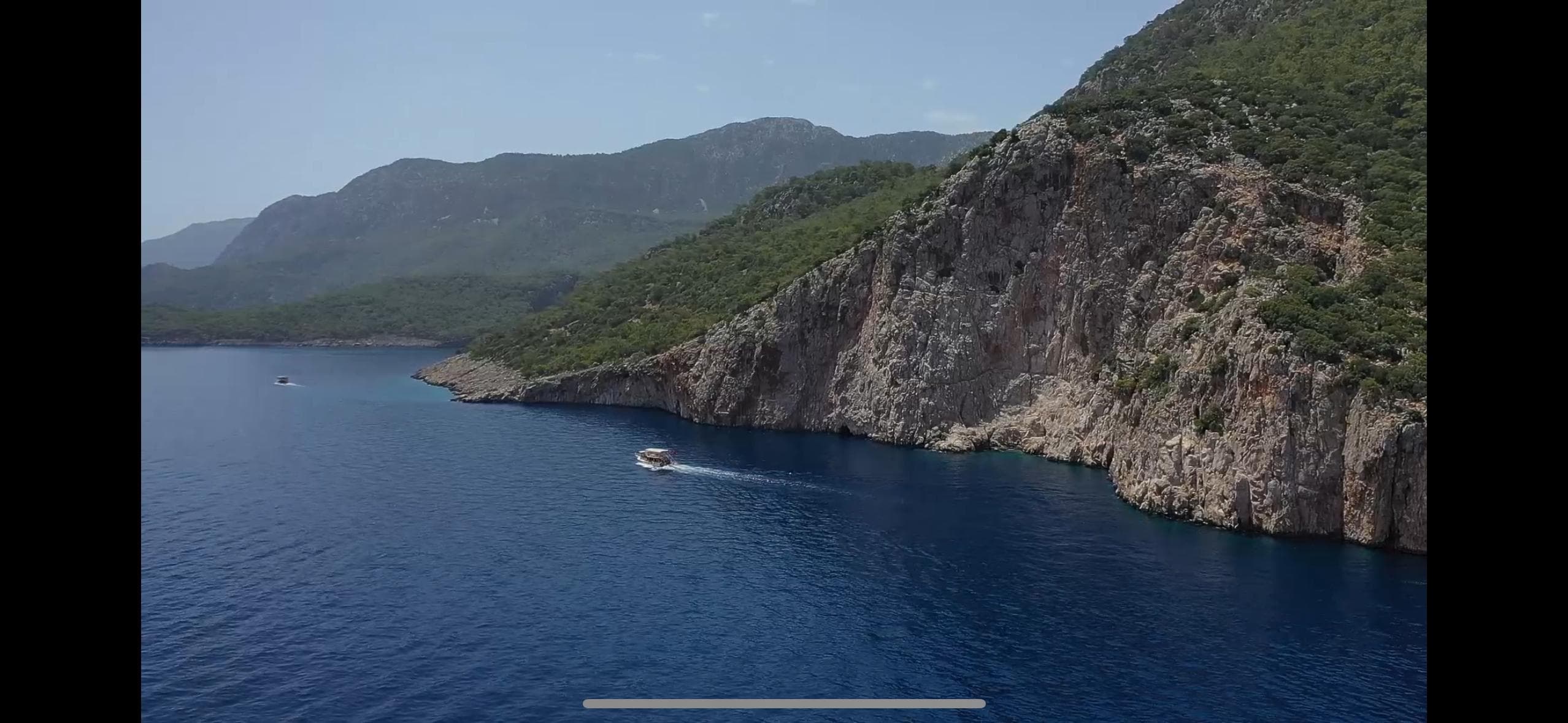 Sazak koyu berrak su